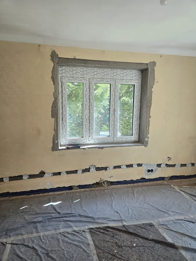 Fensteranschluss in Arbeit